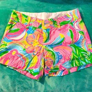Lilly Pulitzer shorts size 00